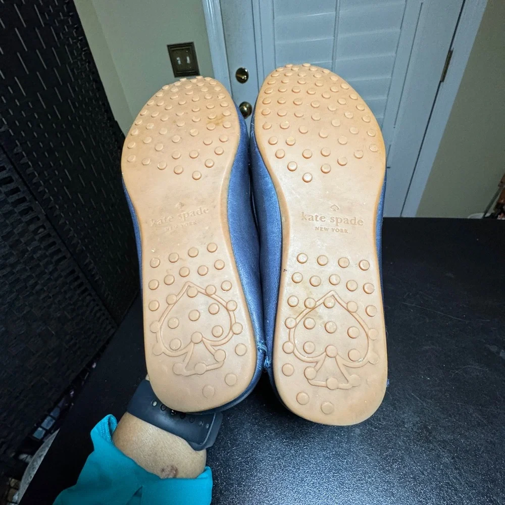 Kate Spade size 6 Collette leather navy flats